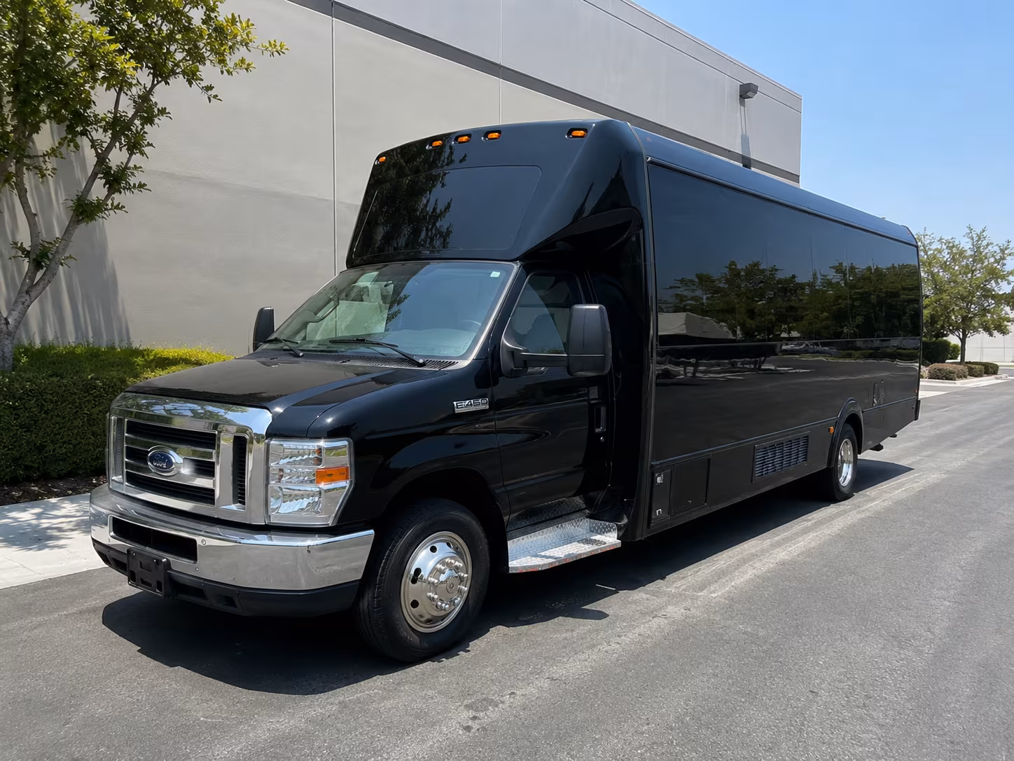 bloomfield party bus