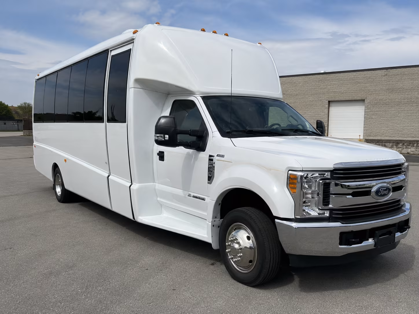 newark book a charter bus for your newark field trip
